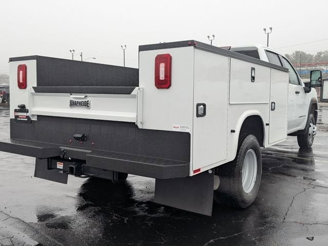 2025 GMC Sierra 3500 HD Chassis Cab Pro