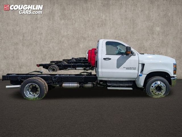2024 Chevrolet Silverado 5500 HD Work Truck